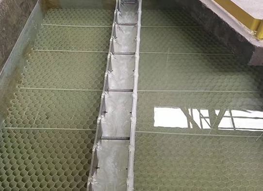 如何選購到性價比高的食品污水處理設(shè)備，專業(yè)廠商為您解答！02